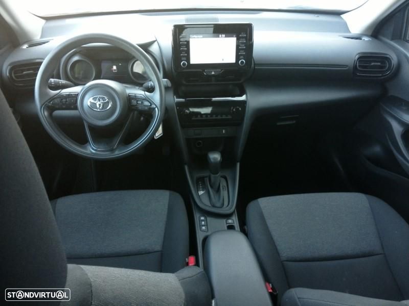 Toyota Yaris Cross - 24