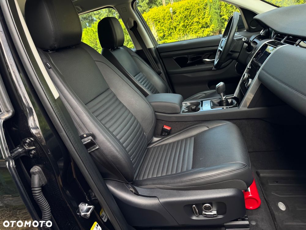 Land Rover Discovery Sport - 24