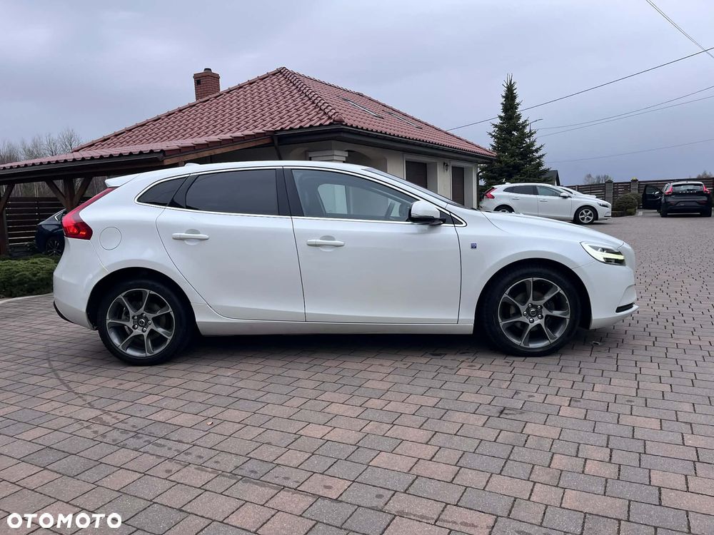 Volvo V40 D2 Ocean Race - 6