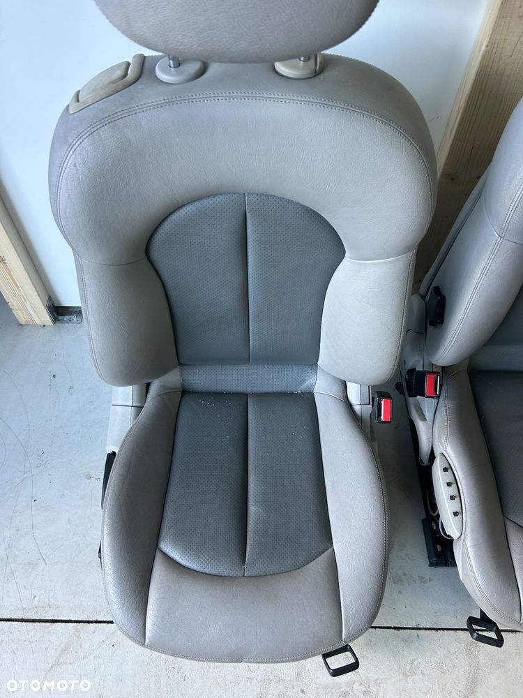 Mercedes CLK 209 coupe  komplet foteli fotele skóra tapicerka  boczki - 16