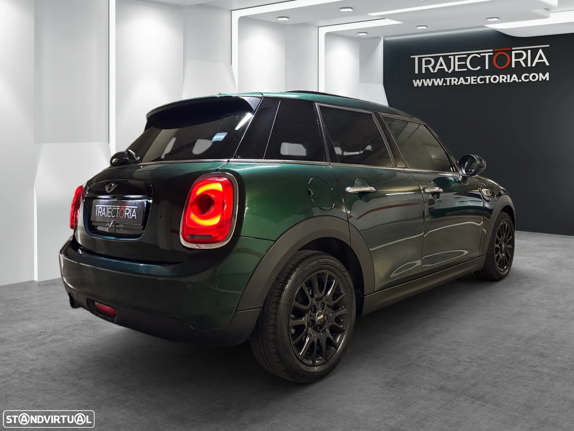 MINI 5 Portas Cooper Auto - 3