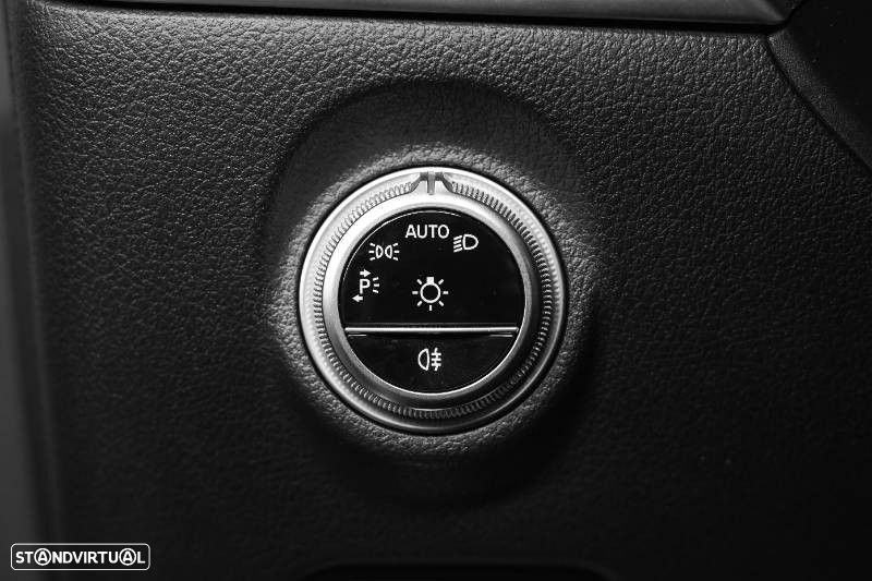 Mercedes-Benz C 300 d AMG Line - 33