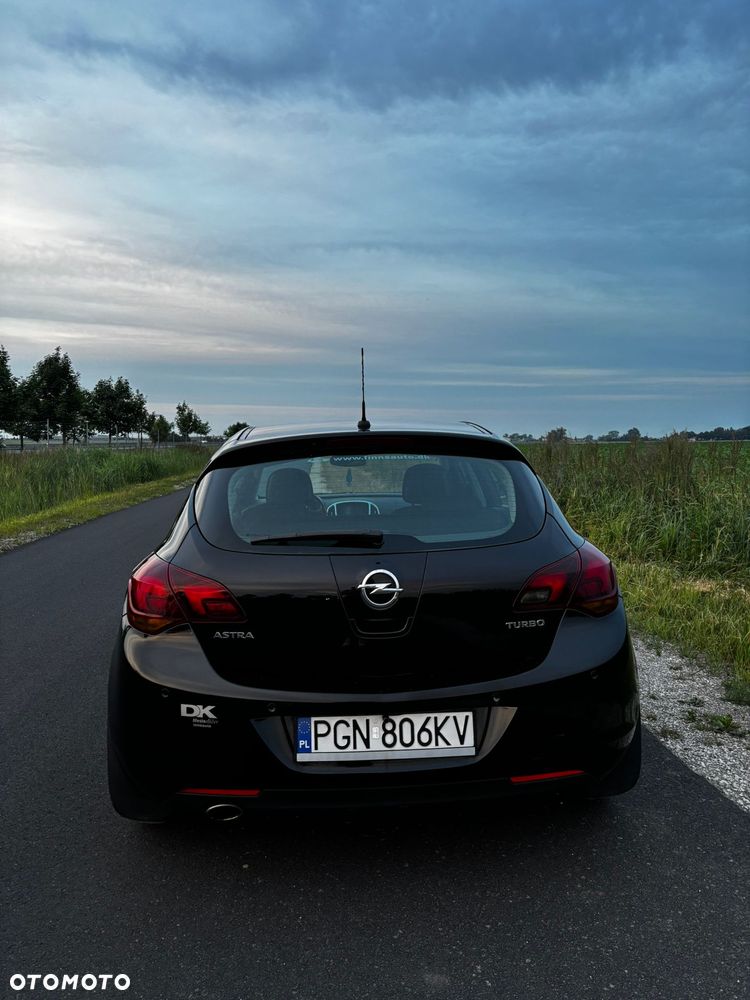 Opel Astra 1.4 Turbo Cosmo - 9