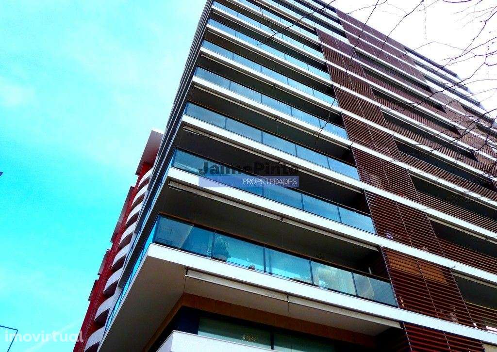 Apartamento excecional, último piso, T3 + 1. Portugal, Lisboa, São ... - Grande imagem: 2/9