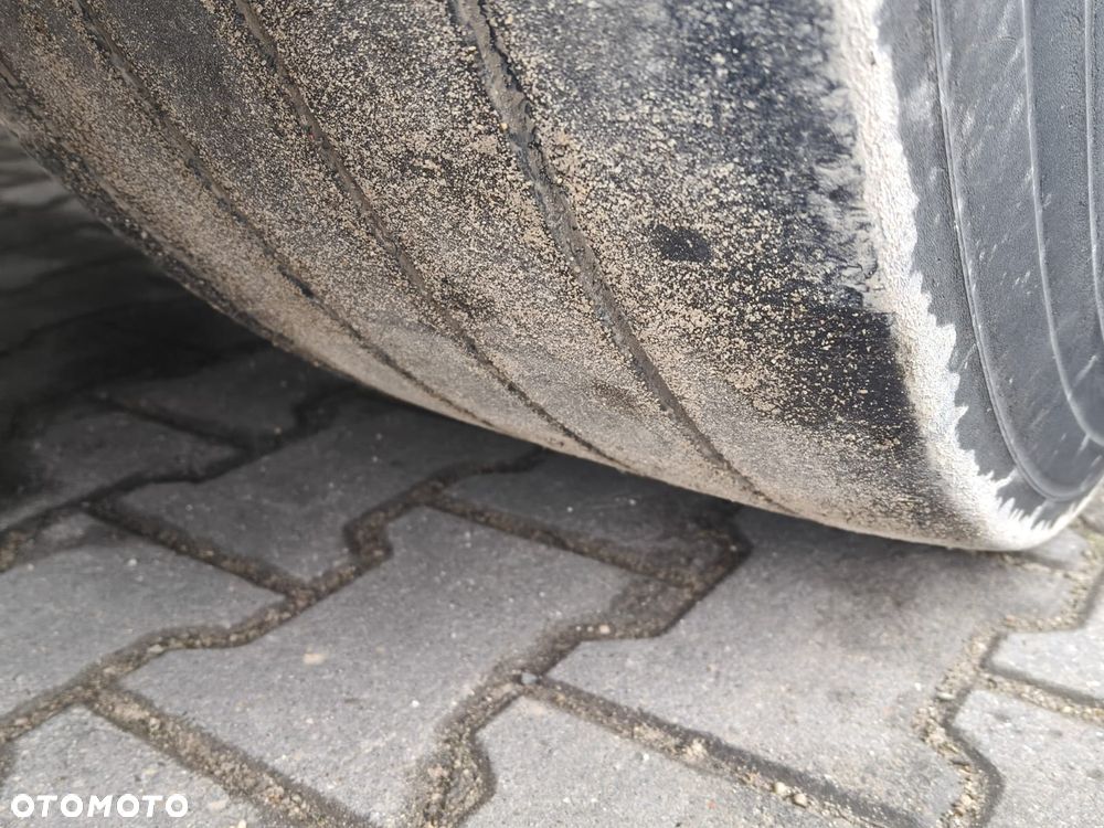 Fruehauf KONTENER FURGON / OSIE BPW . ROLETA / PODŁOGA SZYNA-DESKA / WINDA ZAŁADUNKOWA - 8