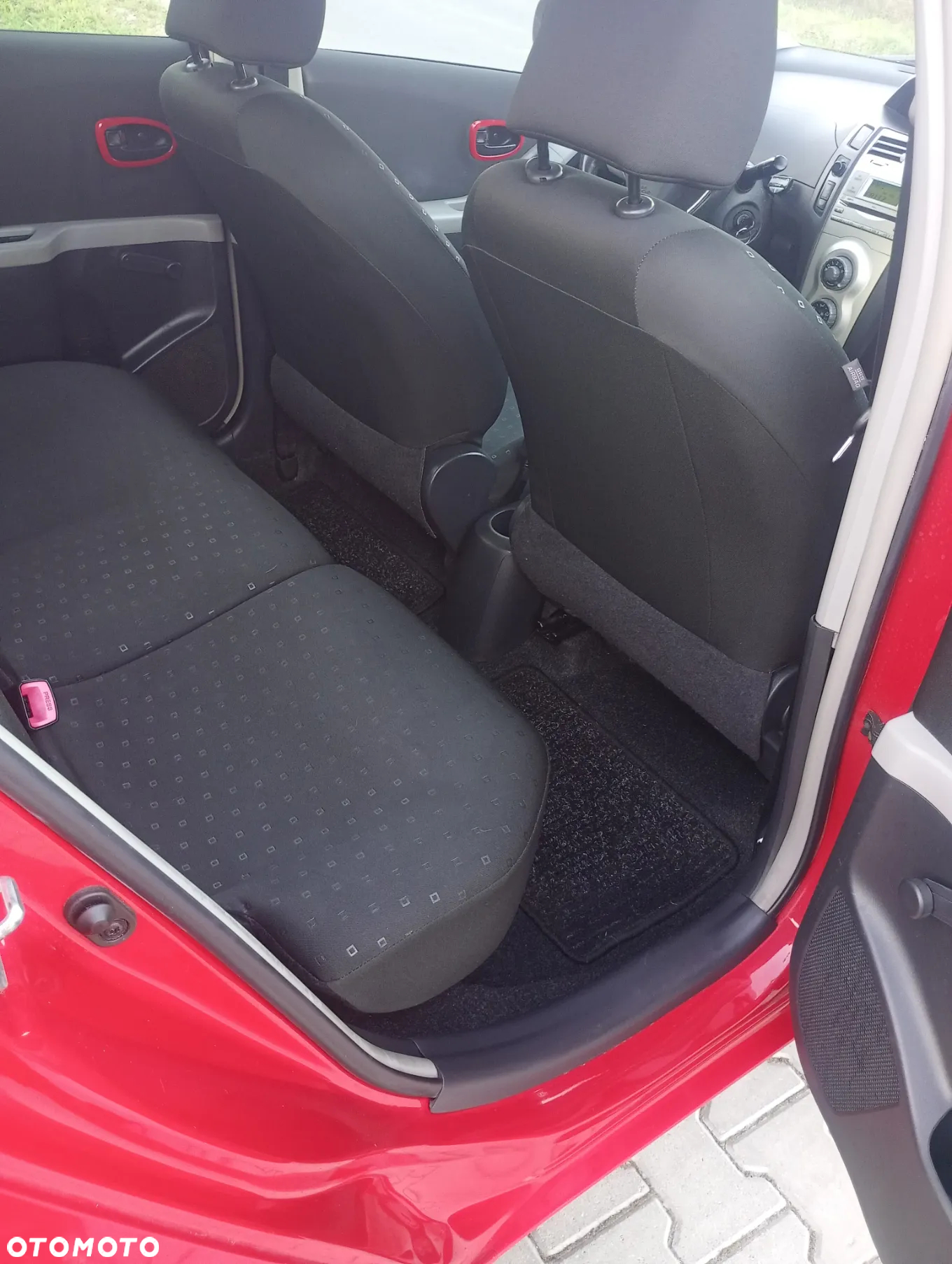 Toyota Yaris - 13