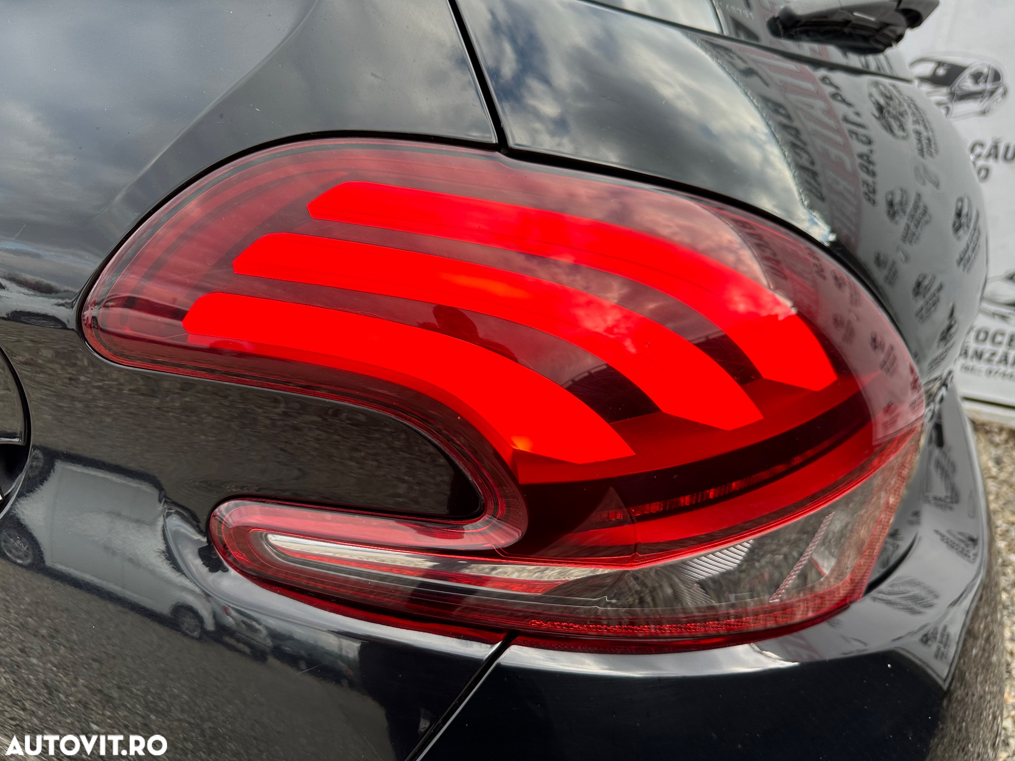 Peugeot 208 - 19