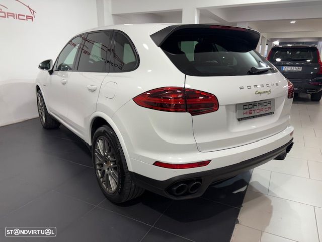 Porsche Cayenne S E-Hybrid Platinum Edition - 10