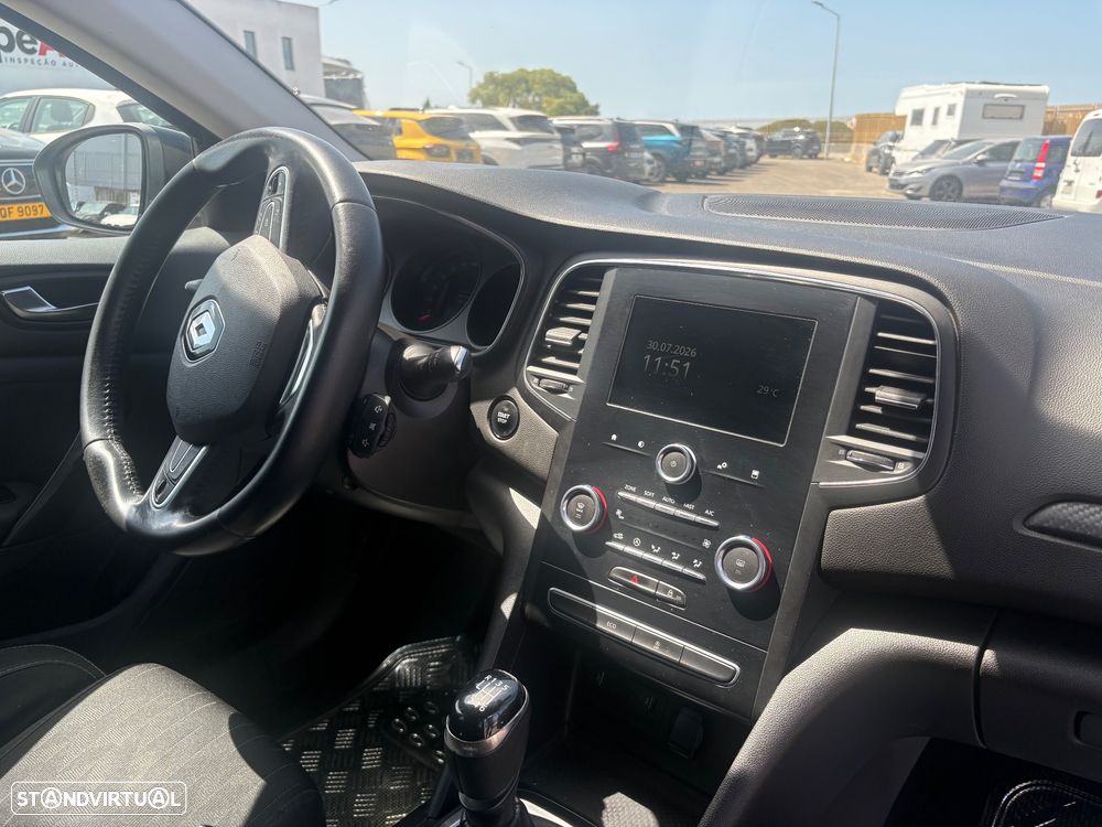 Renault Mégane Sport Tourer 1.5 Blue dCi Limited J17 - 4
