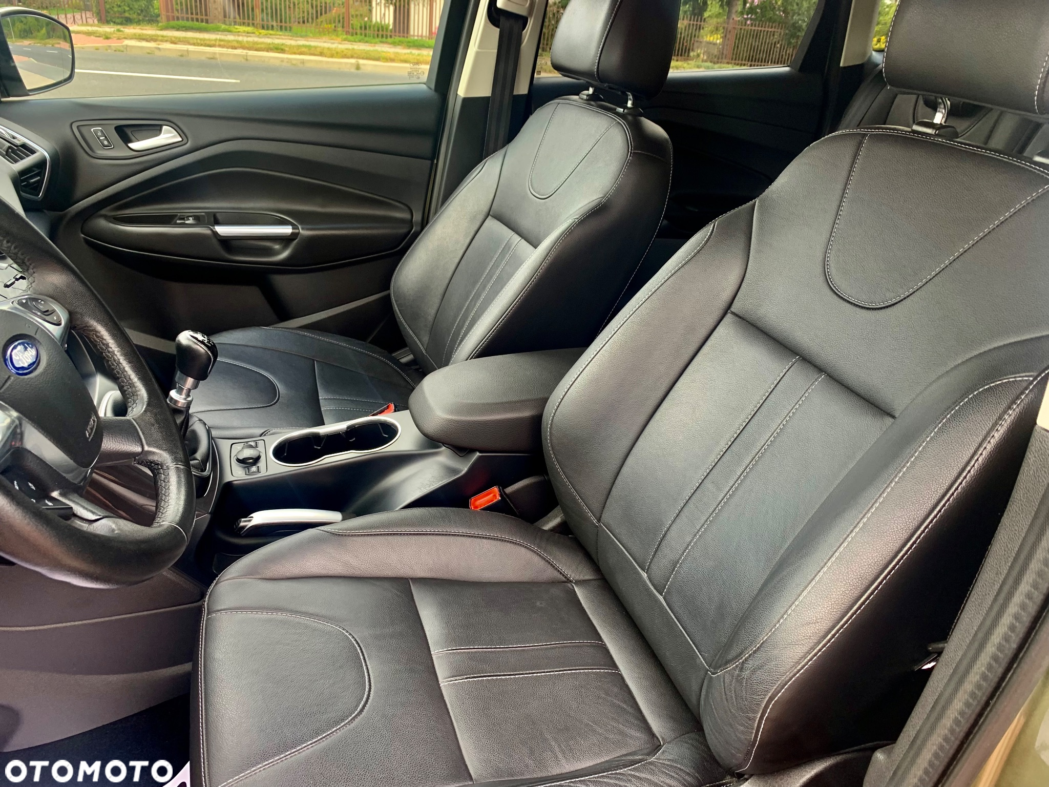 Ford Kuga 2.0 TDCi Titanium - 27