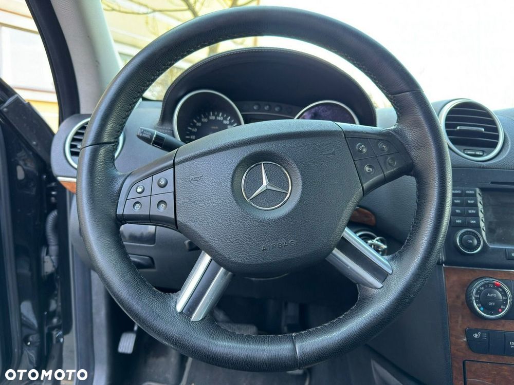 Mercedes-Benz GL - 4