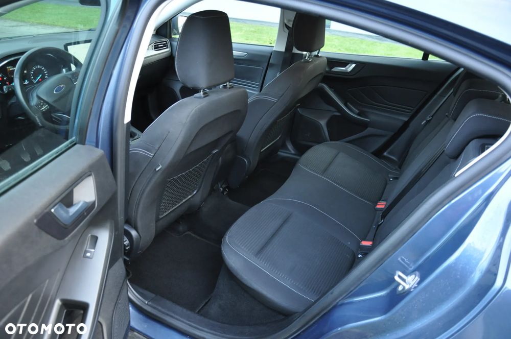 Ford Focus 1.0 EcoBoost Titanium - 17