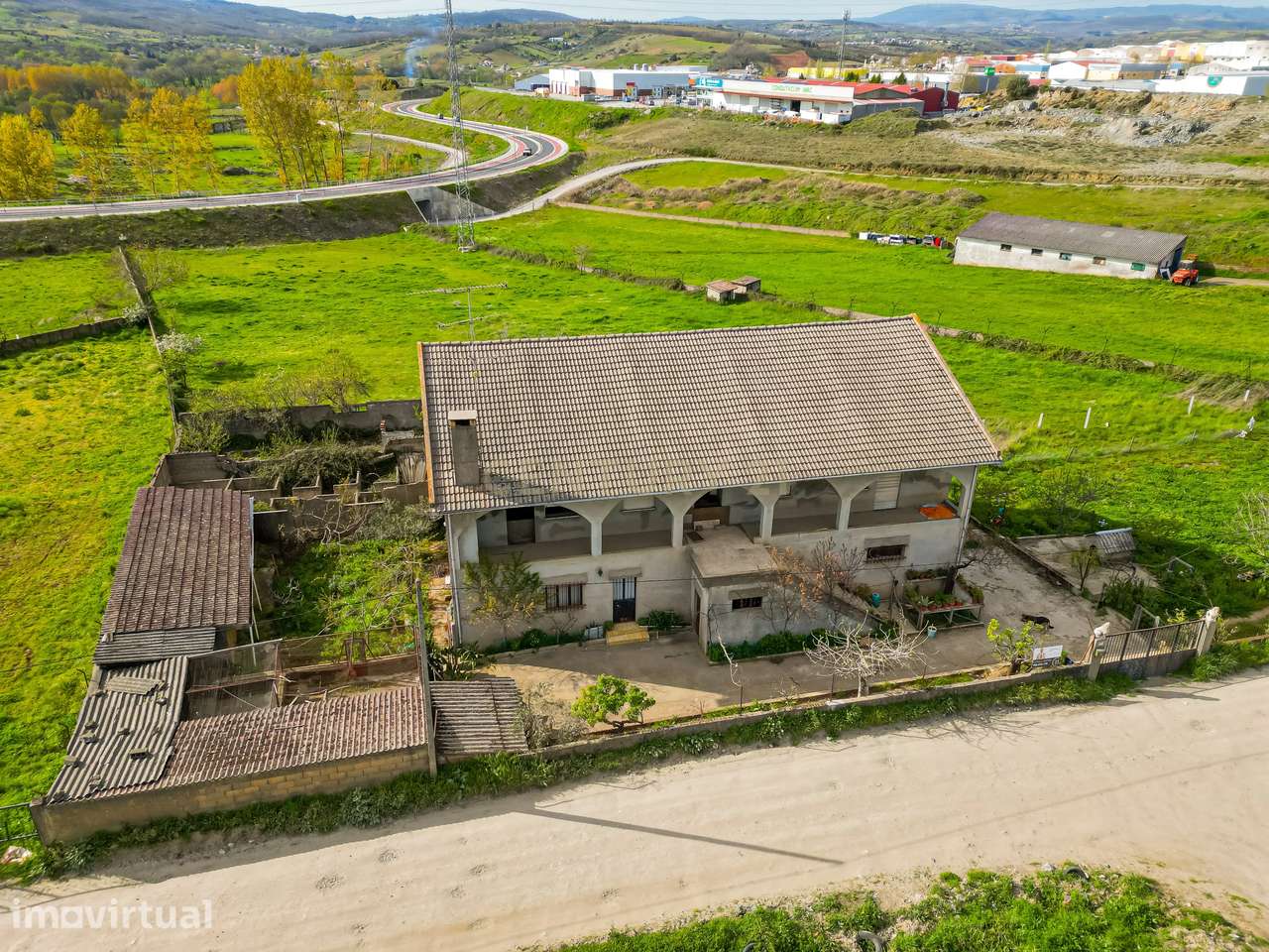 Moradia T5 para venda em Bragança - Grande imagem: 2/7