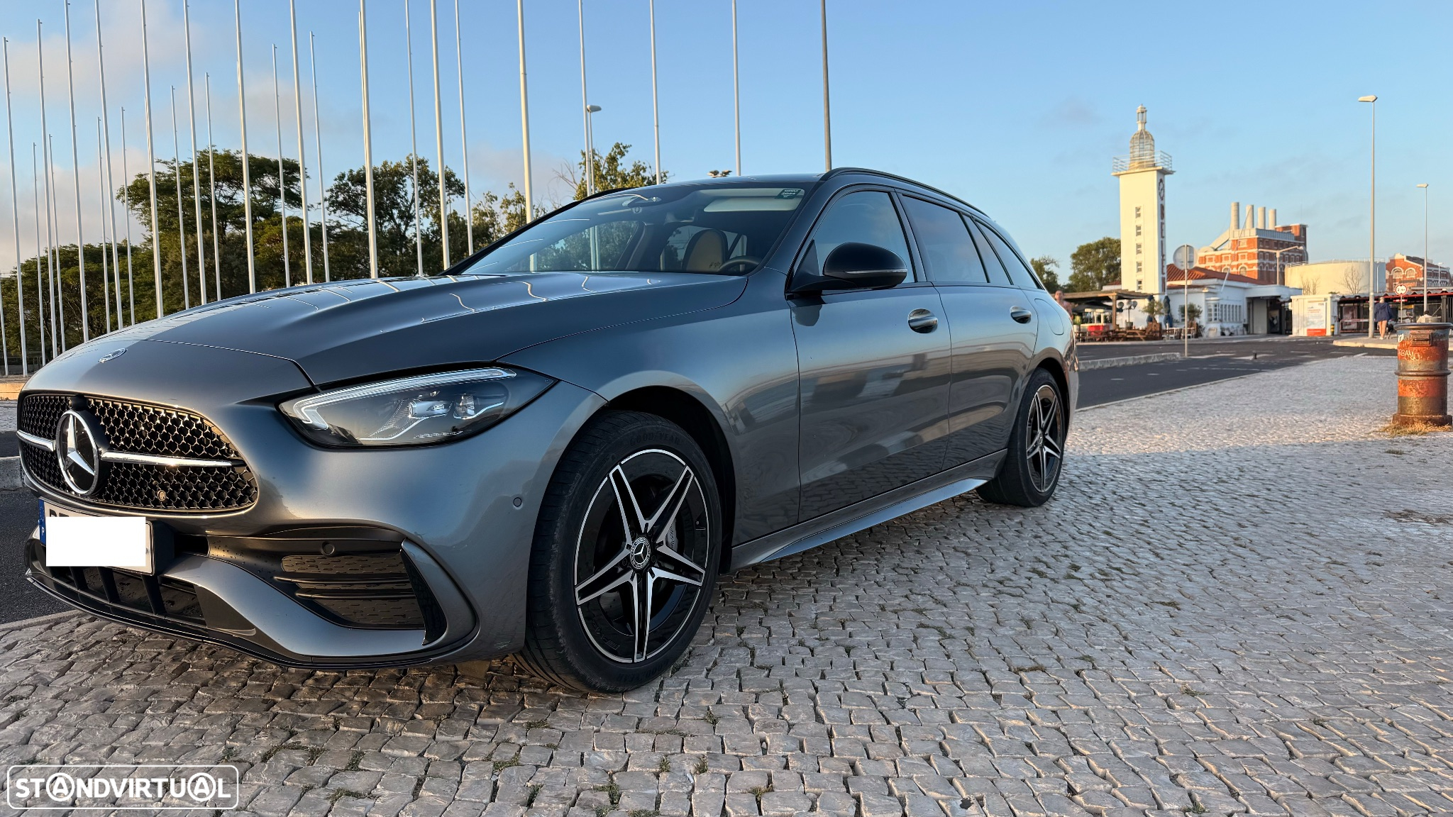 Mercedes-Benz C 300 e AMG Line - 4
