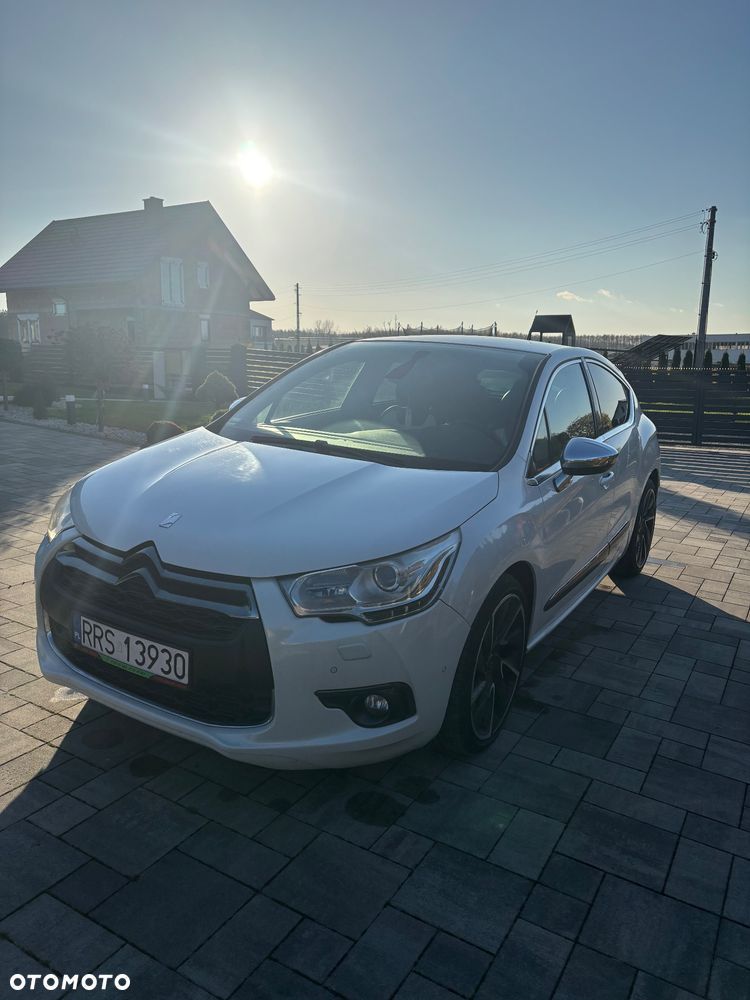 Citroën DS4 1.6 THP SportChic - 4