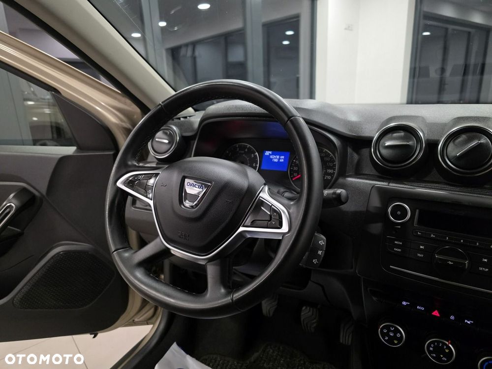 Dacia Duster 1.6 SCe Essential - 19