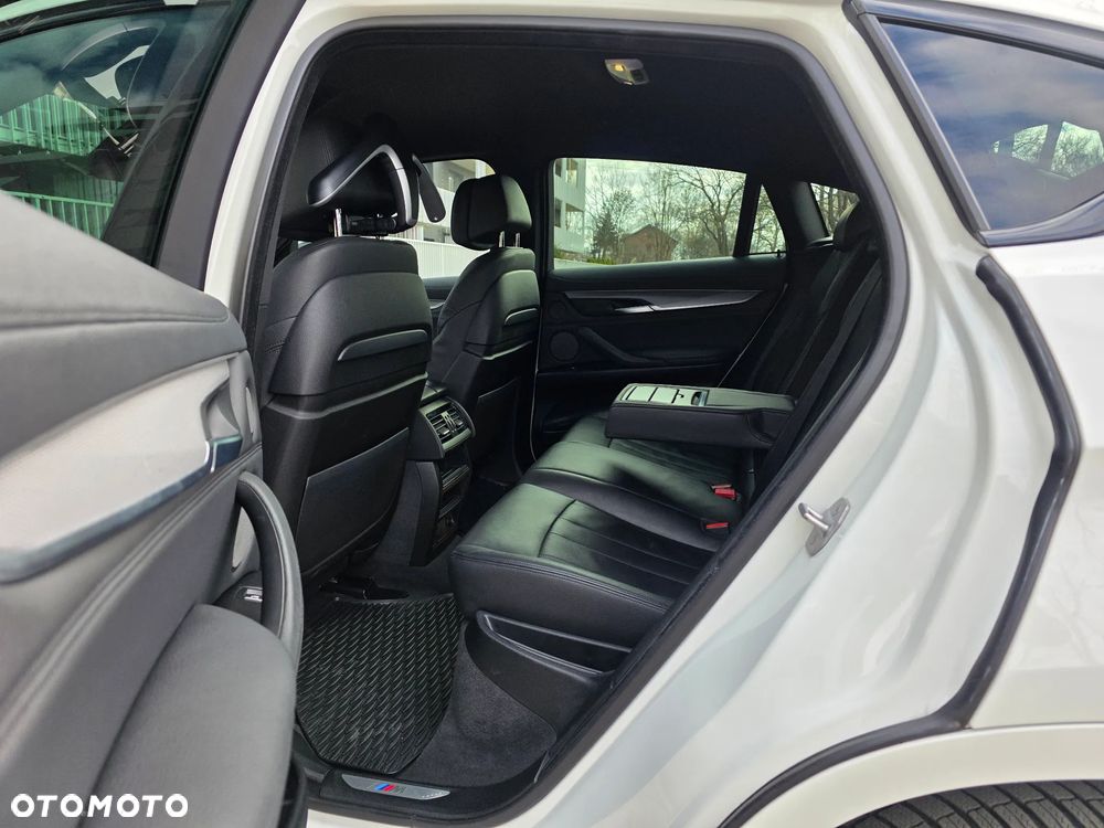 BMW X6 xDrive40d - 23