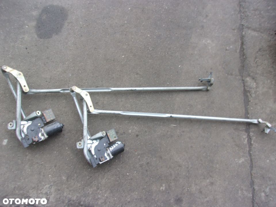 SILNICZEK WYCIERACZEK MECHANIZM MERCEDES W168 A - 2