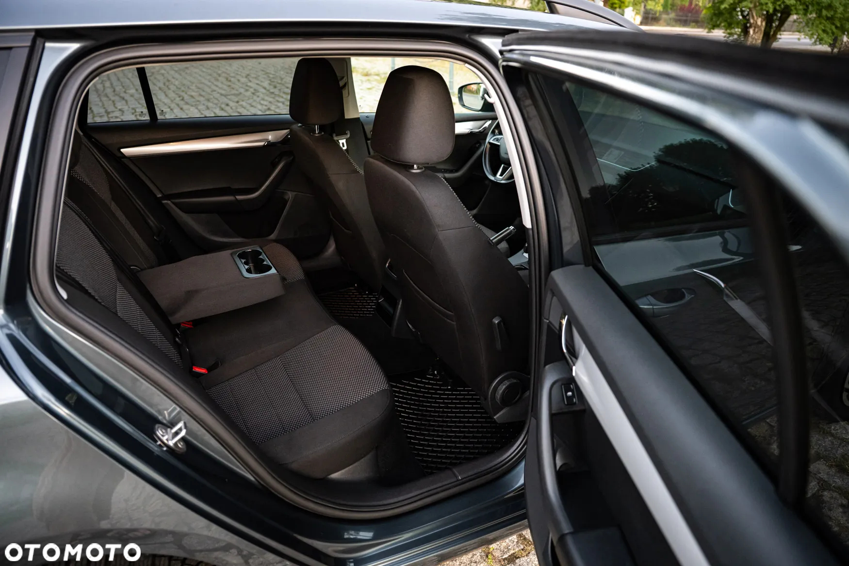 Skoda Octavia 2.0 TDI Ambition DSG - 20