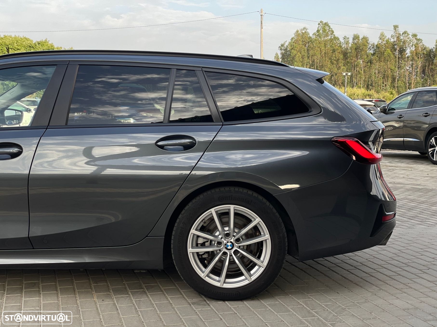 BMW 330 e Touring Corporate Edition Auto - 4
