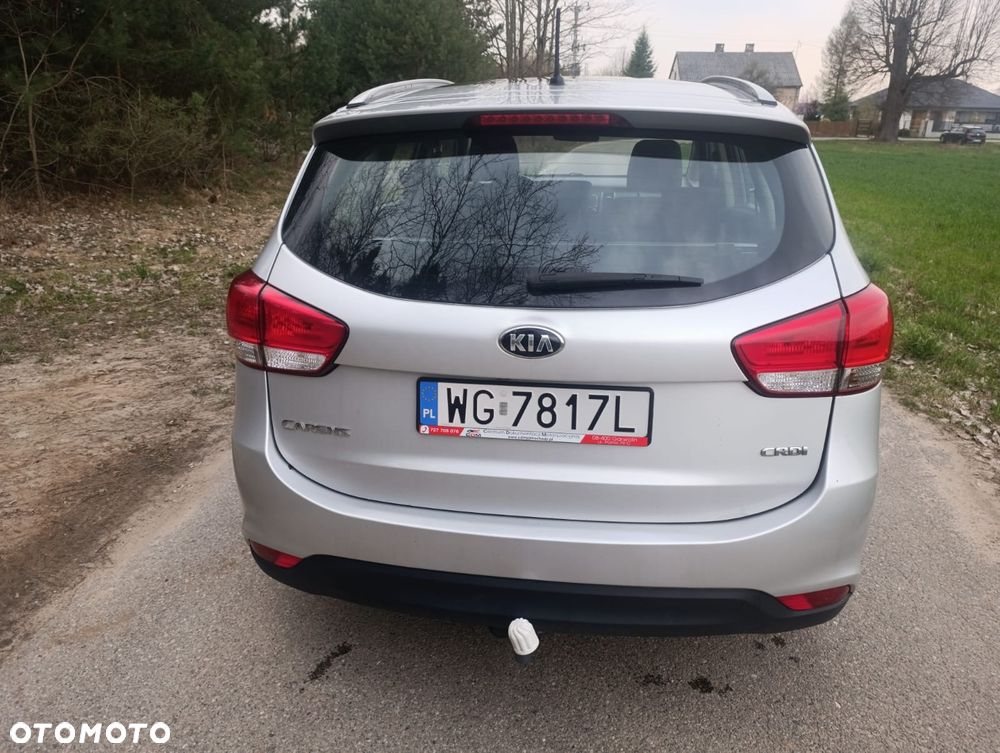 Kia Carens 1.7 CRDi 115 Dream Team Edition - 8