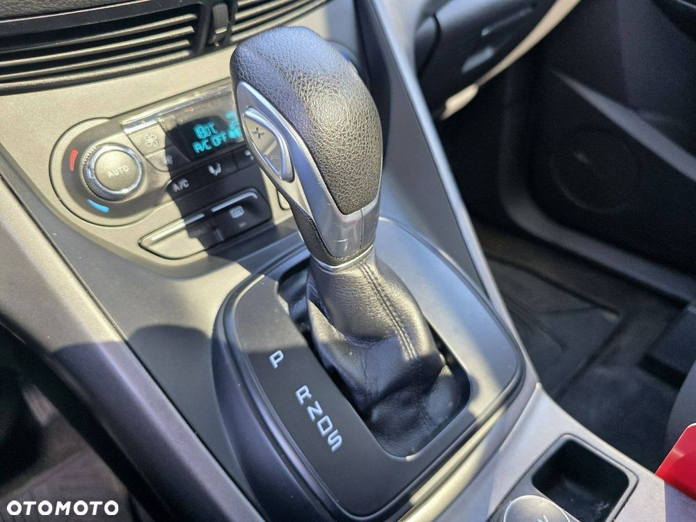 Ford Kuga - 27