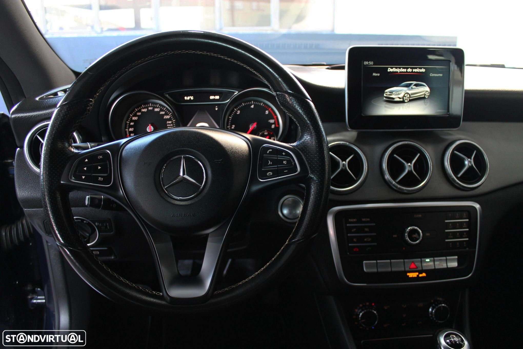 Mercedes-Benz CLA 180 d Shooting Brake Urban - 15