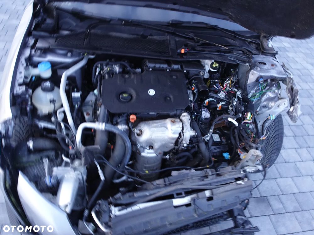 Peugeot 308 BlueHDi 130 EAT8 Active Pack - 4