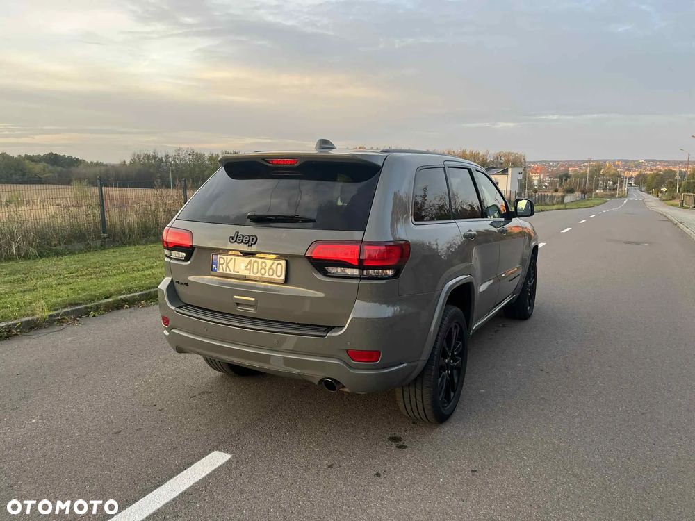 Jeep Grand Cherokee - 4