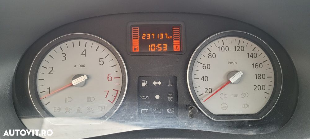 Dacia Logan 1.6 MPI Laureate - 8