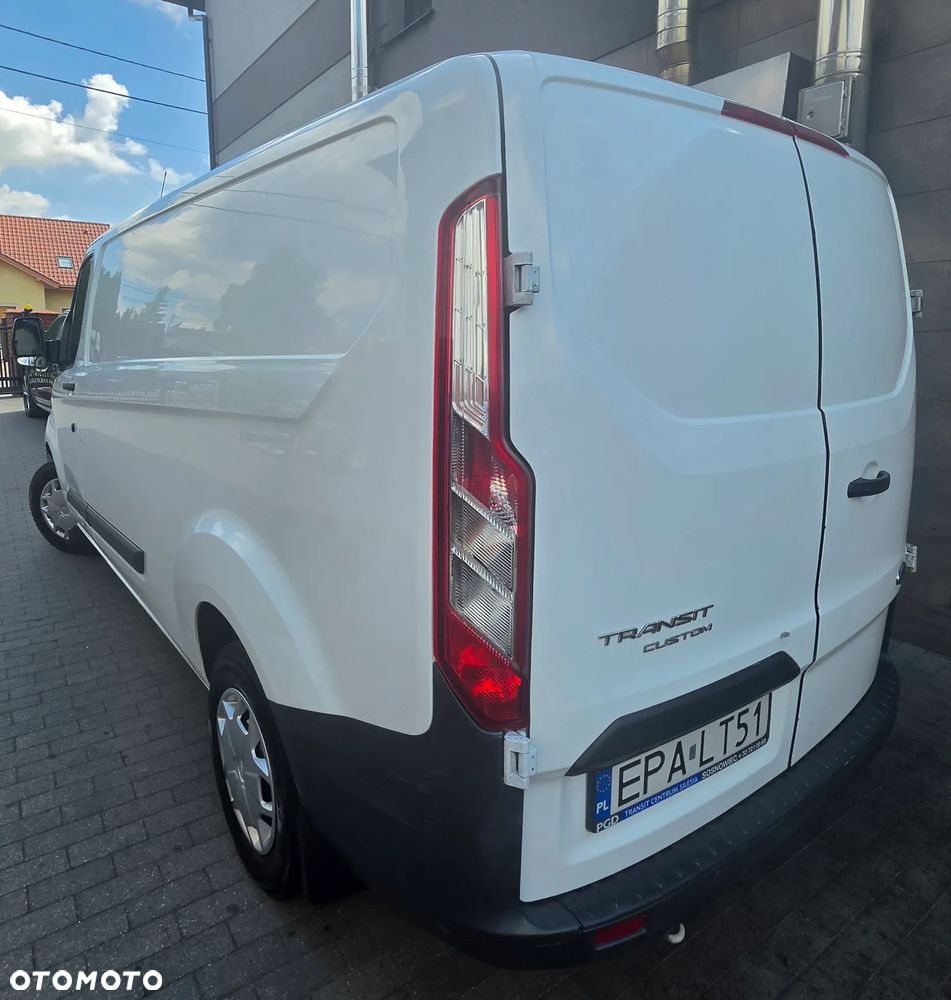 Ford TRANSIT CUSTOM - 3