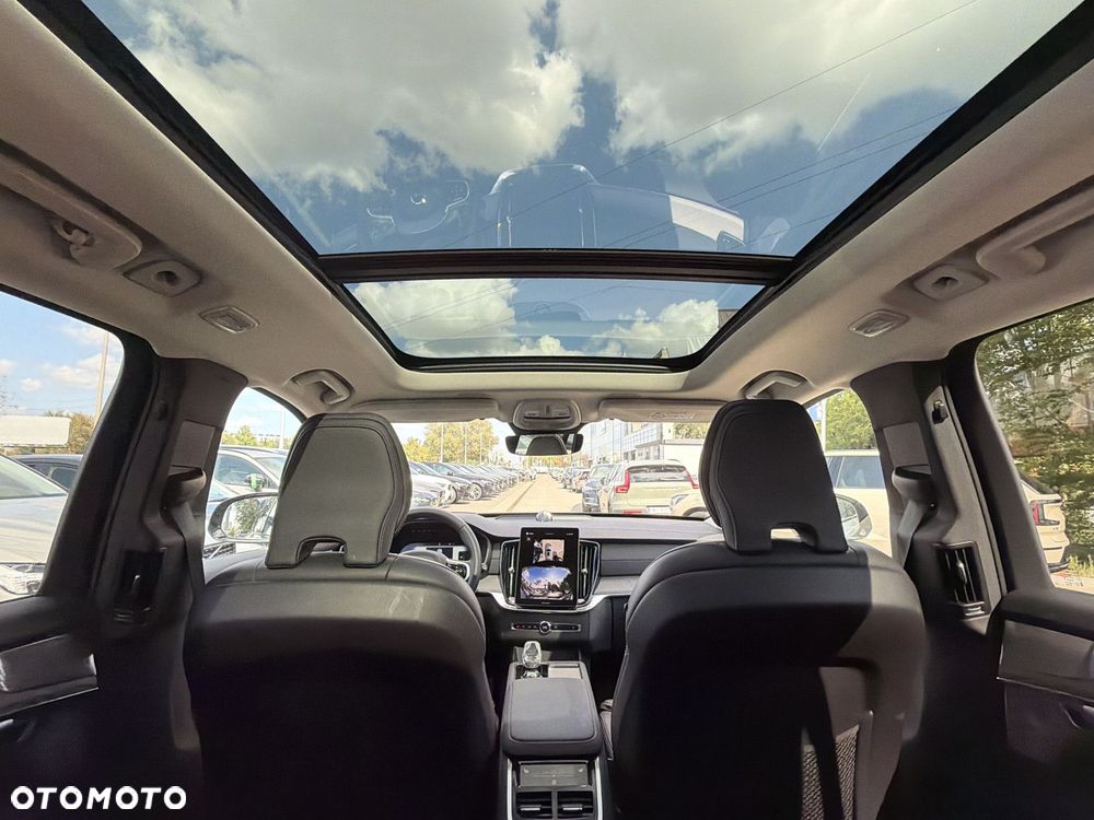 Volvo XC 90 - 31