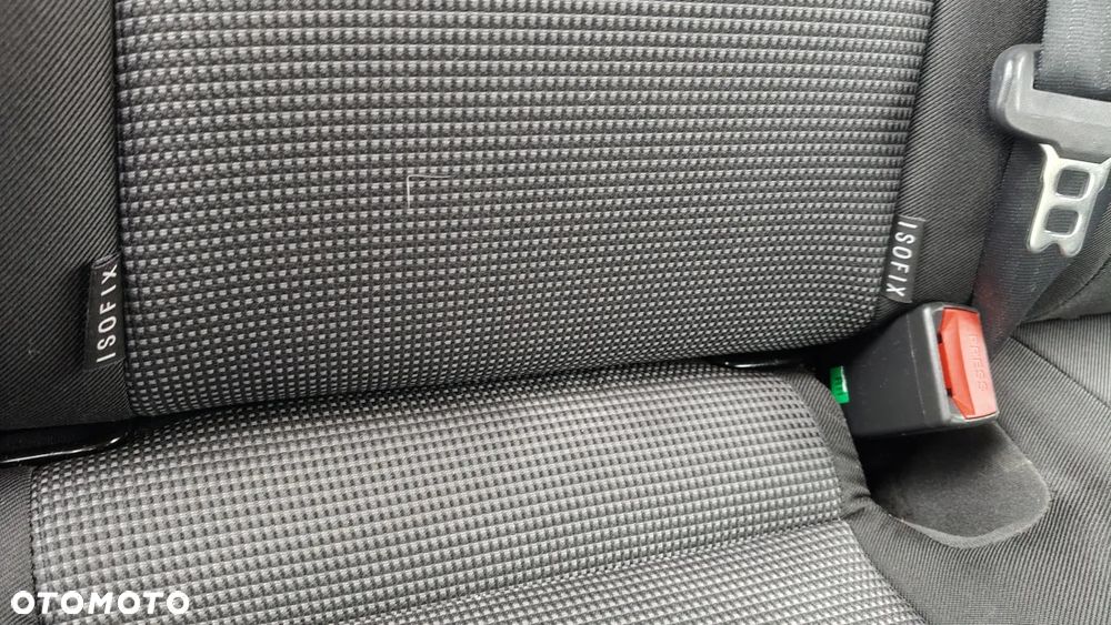 Hyundai i30 1.6 Comfort - 23