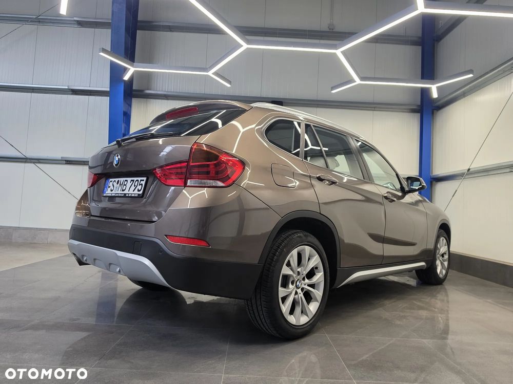 BMW X1 xDrive18d xLine - 16