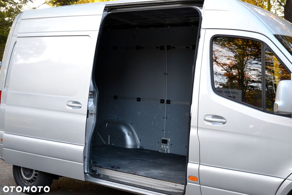Mercedes-Benz Sprinter - 7