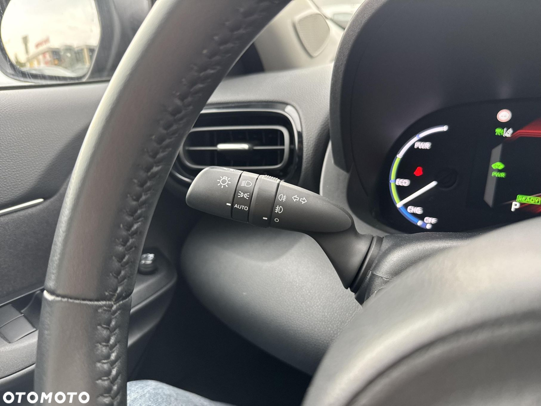 Toyota Yaris Cross - 20