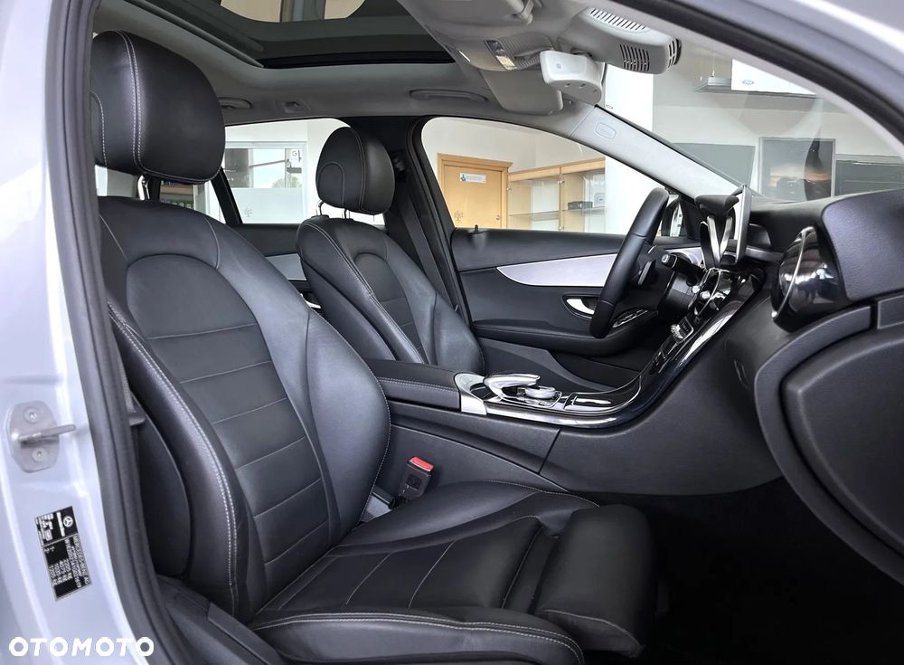 Mercedes-Benz Klasa C 220 d 9G-TRONIC Exclusive - 22