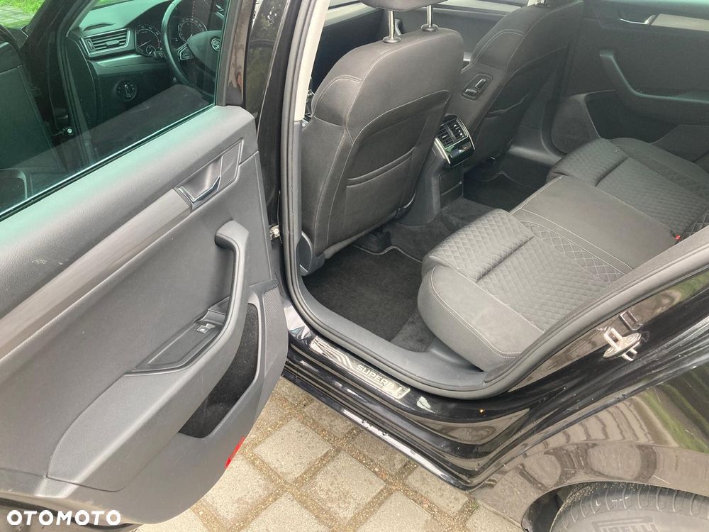 Skoda Superb 1.4 TSI ACT DSG Active - 10