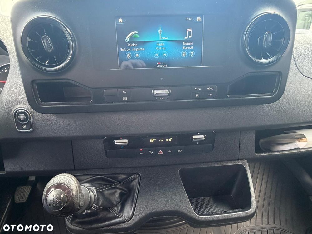Mercedes-Benz Sprinter 315 Plandeka 8 Palet z odsuwanymi bokami Skrzynia Platforma - 15