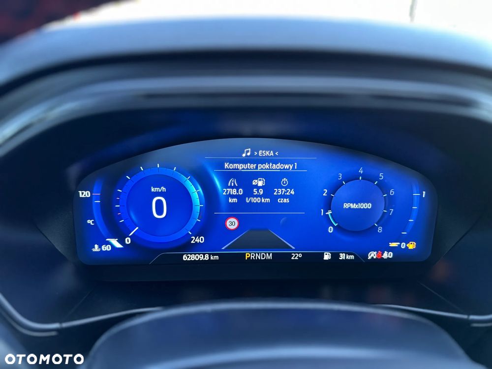 Ford Focus 1.0 EcoBoost Hybrid ST-LINE X - 9