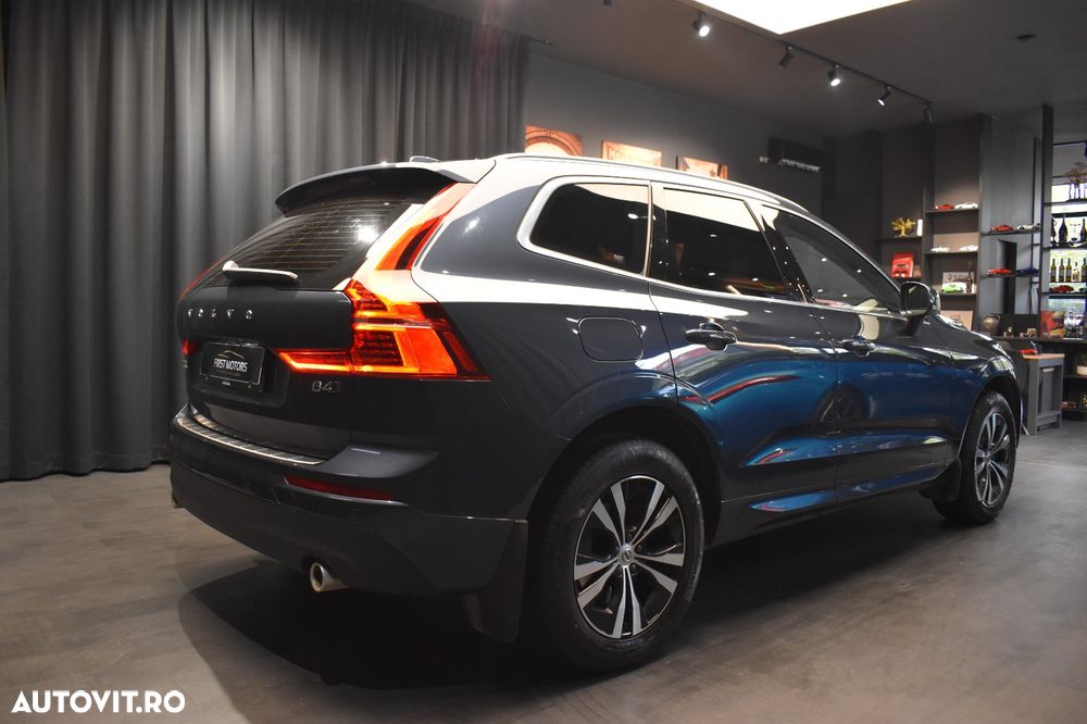 Volvo XC 60 B4 D Geartronic Momentum Pro - 8