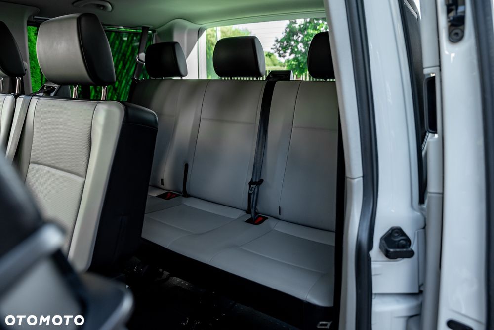 Volkswagen Caravelle 2.0 TDI L2 Trendline DSG - 19