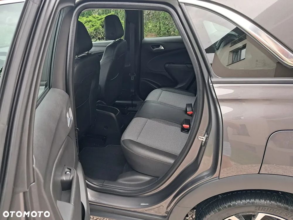 Opel Crossland X - 14