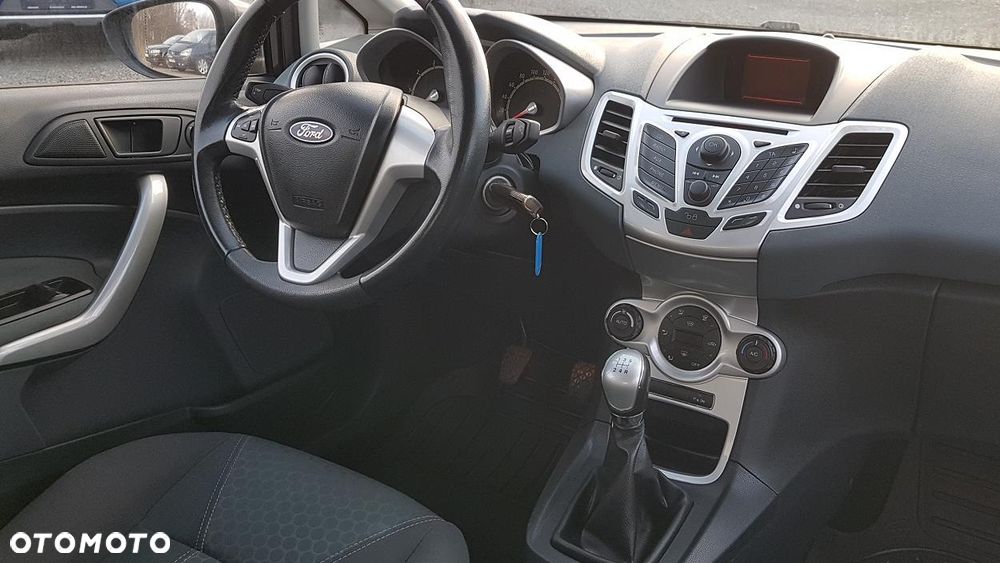 Ford Fiesta 1.25 Titanium - 21