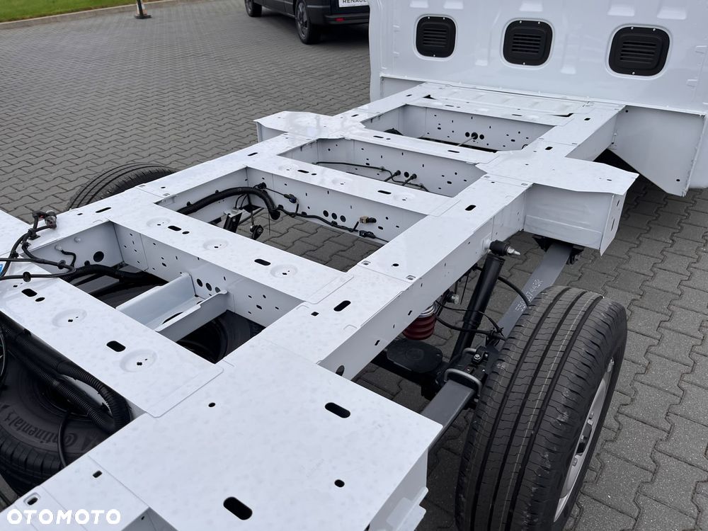 Renault Master Doka 7 os. + plandeka do wys. kabiny - 20