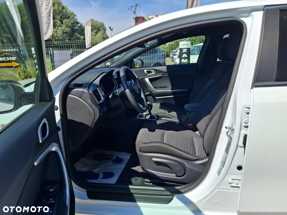 Kia Ceed 1.5 T-GDI L - 10