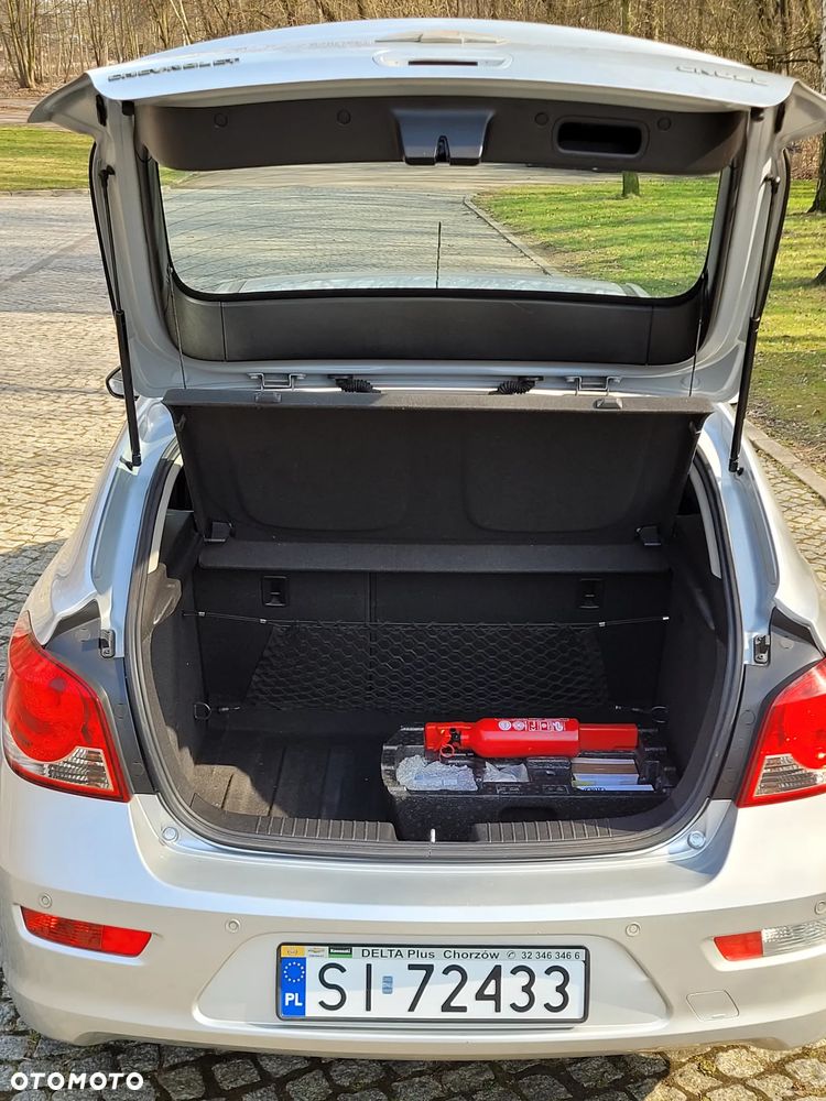 Chevrolet Cruze - 11