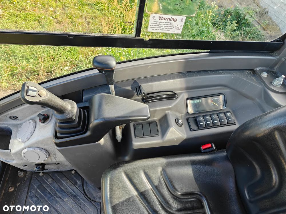 Volvo EC18E - 17