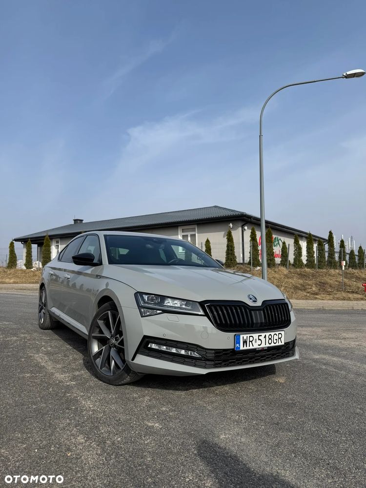 Skoda Superb 2.0 TDI SCR Sportline DSG - 11