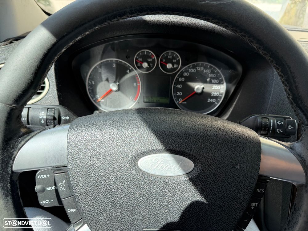 Ford Focus 1.6 TDCi Sport - 13